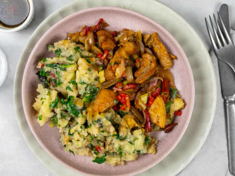 Snijbiet stamppot met sticky kip